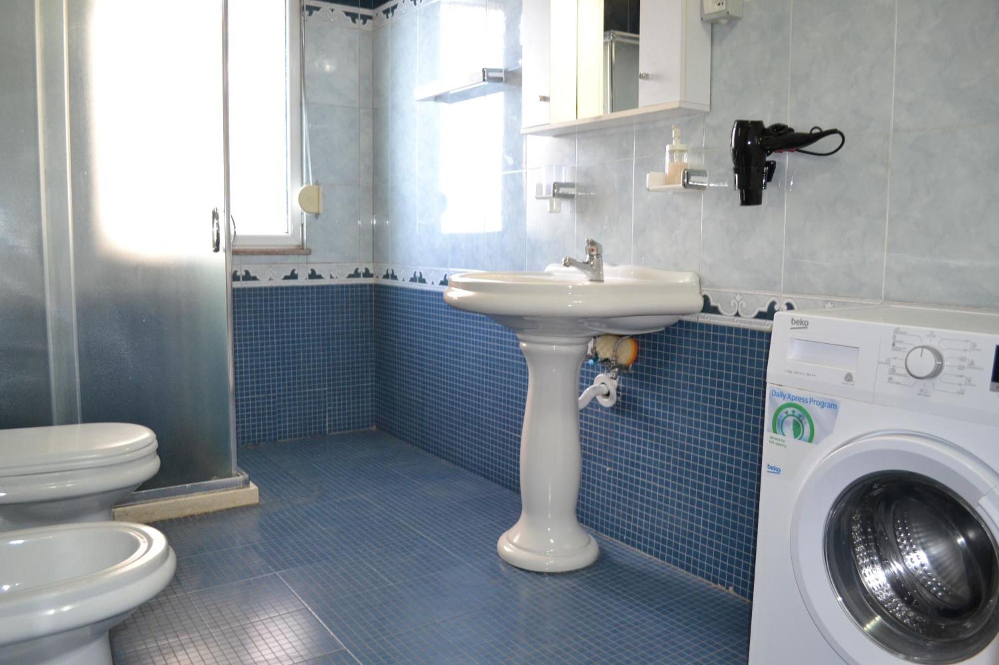 Central 5 Bedrooms Apartment Partial Seaview Vlorë Exterior foto