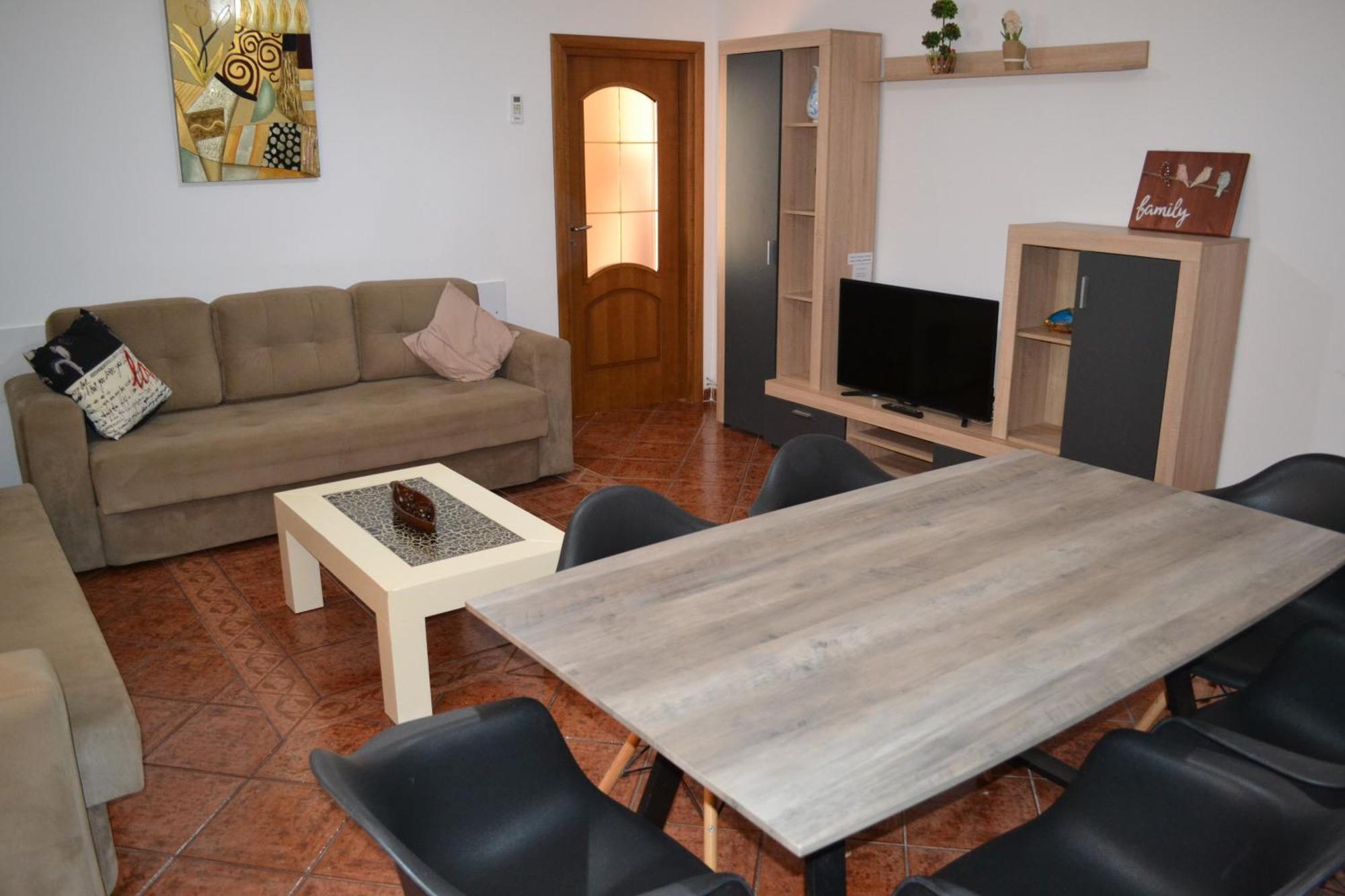 Central 5 Bedrooms Apartment Partial Seaview Vlorë Exterior foto